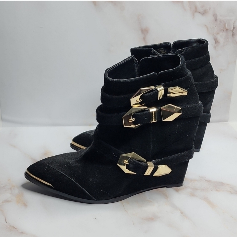 VINCE CAMUTO-FASHION ANKLE KANNON BOOTS - Picture 3 of 7